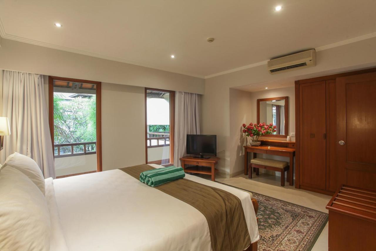 Peninsula Beach Resort نوسا دوا المظهر الخارجي الصورة